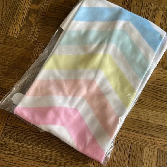 NWT Rainbow Stripe TShirt Sz Small - Picture 9 of 10